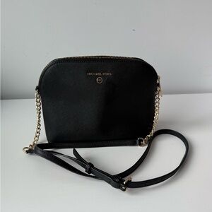 Michael Kors Elegant Black Crossbody Bag